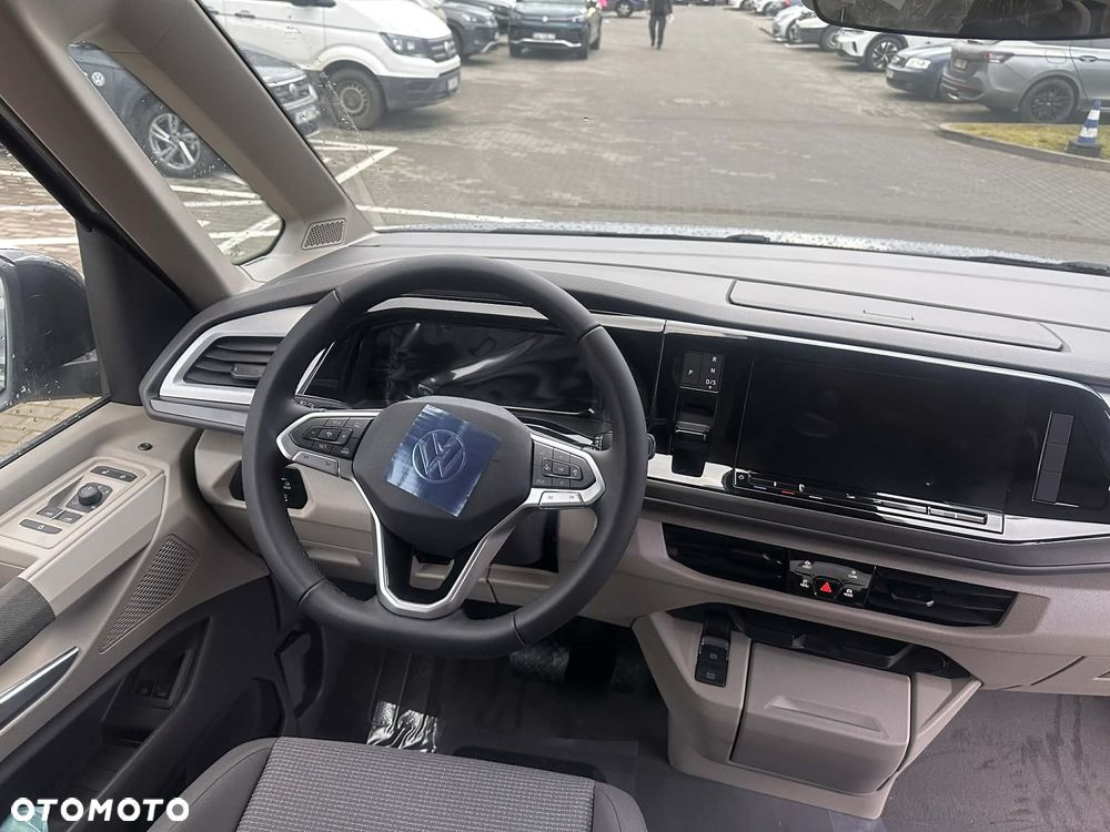 Volkswagen Multivan - 20