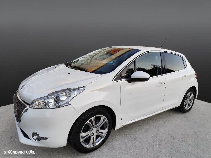 Peugeot 208 1.2 VTi Allure - 1