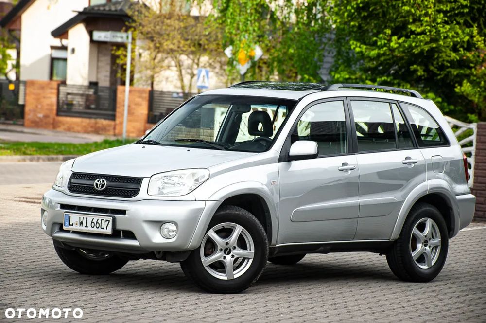 Toyota RAV4 2.0 VVT-i 4x4 - 28