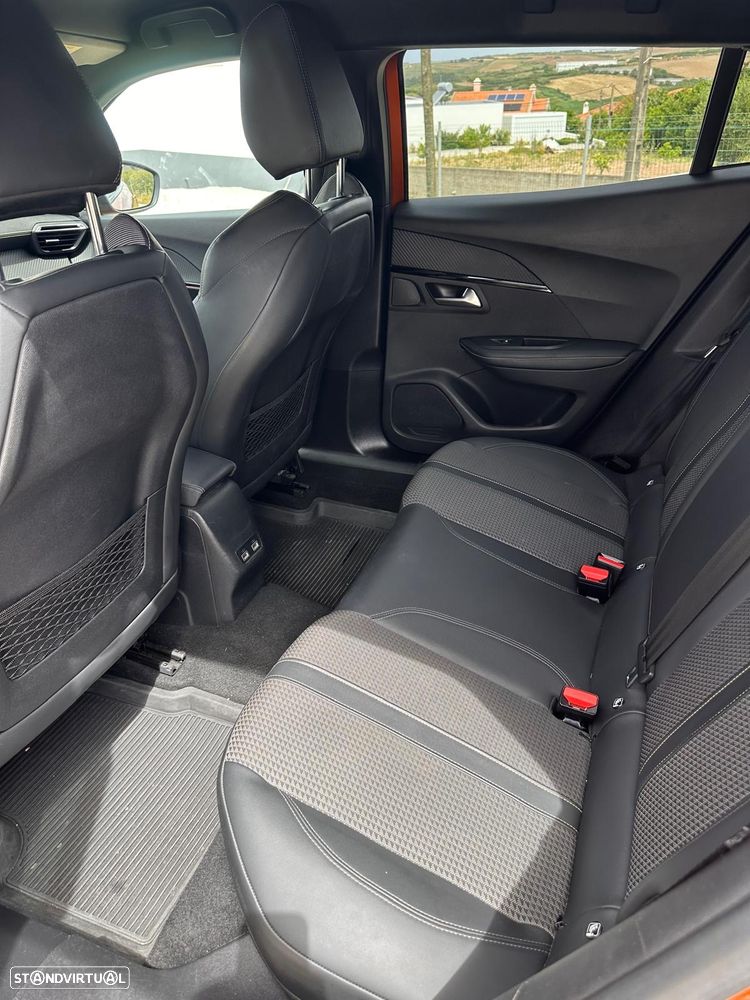 Peugeot 2008 1.5 BlueHDi GT EAT8 - 9