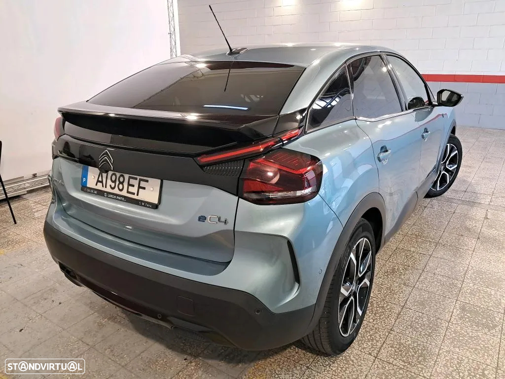 Citroën e-C4 50 kWh Shine - 3