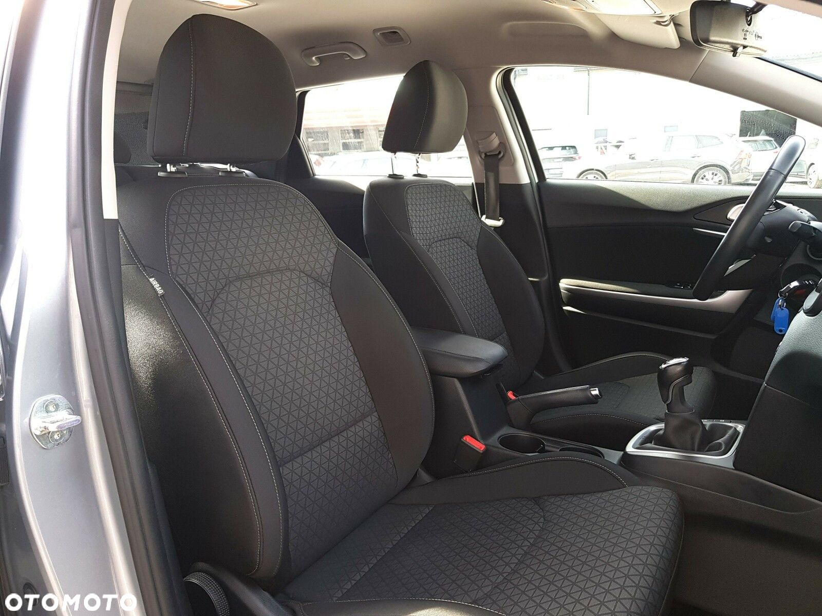 Kia Ceed 1.6 CRDi mHEV M - 27