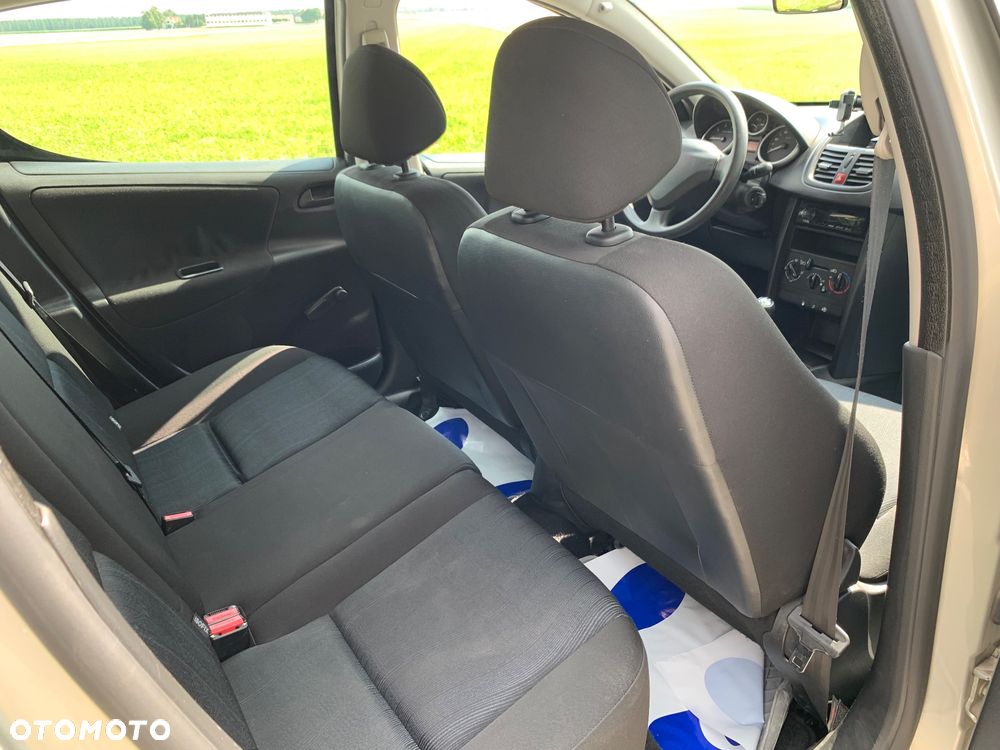 Peugeot 207 1.4 Trendy - 18