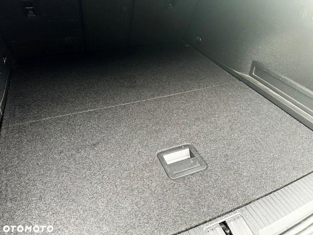 Volkswagen Passat 2.0 TDI 4Mot Elegance DSG - 12