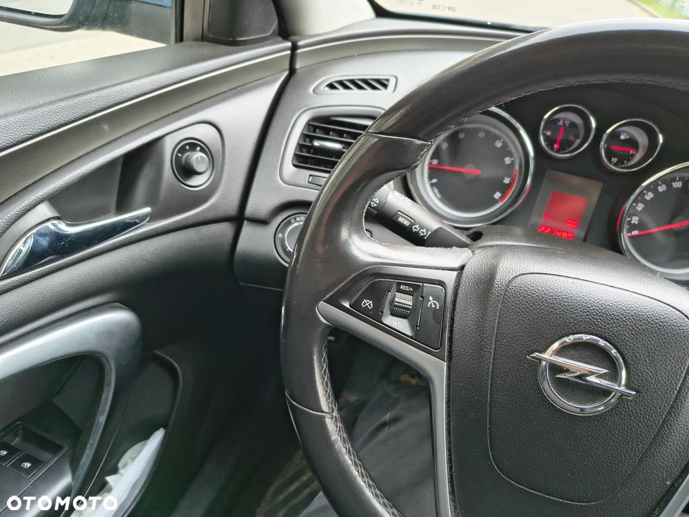 Opel Insignia 1.8 Sport - 9