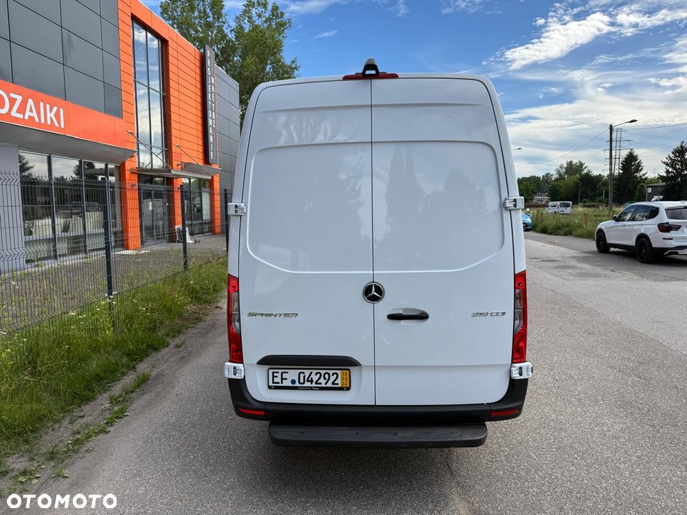 Mercedes-Benz Sprinter 319, 3.0 190KM, L4H2, Niski przebieg, Bardzo zadbany - 11