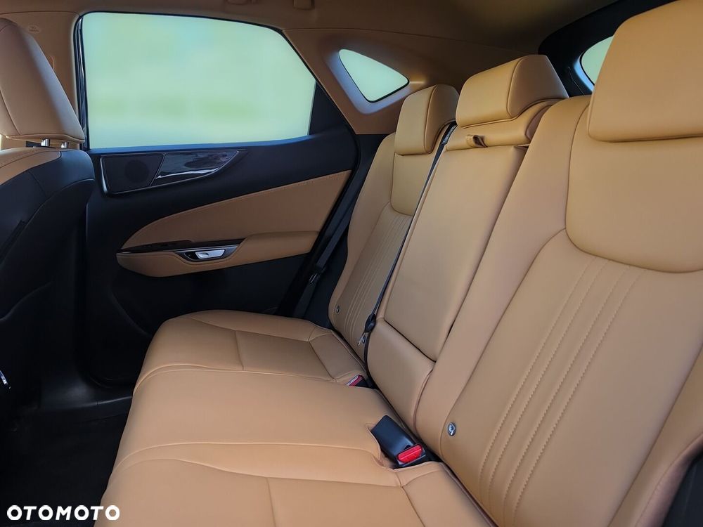 Lexus NX 350h Prestige 2WD - 27
