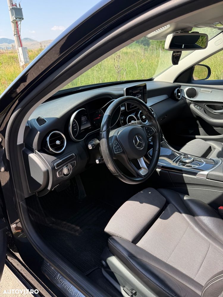 Mercedes-Benz C - 7