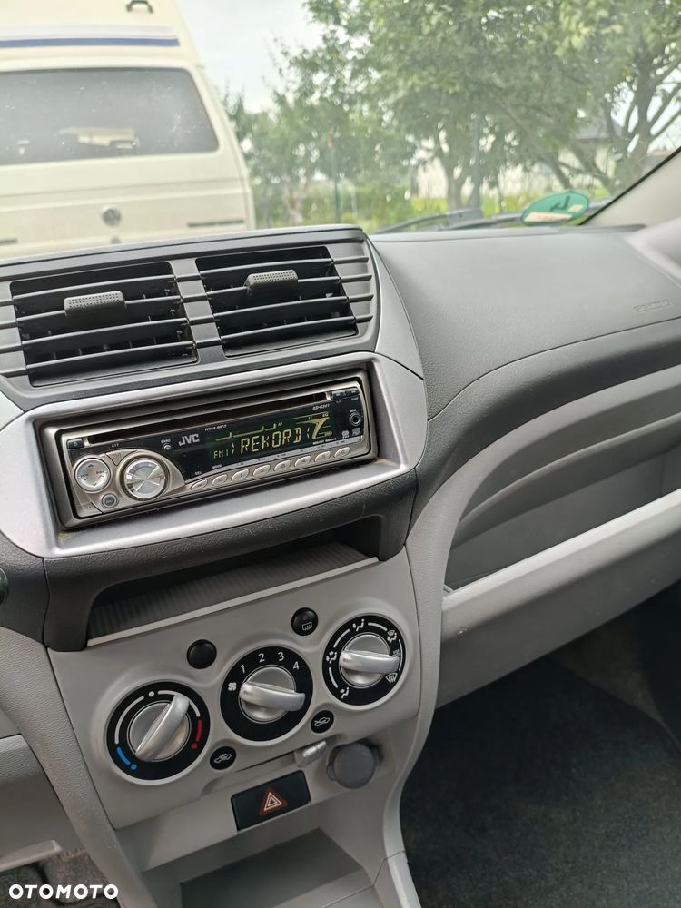 Suzuki Alto 1.0 Club - 10