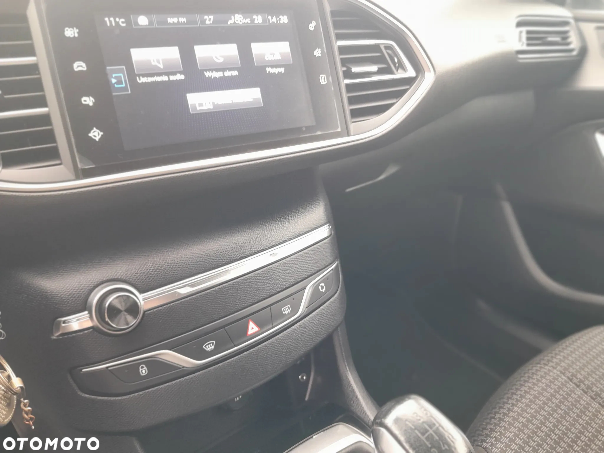 Peugeot 308 1.6 BlueHDi Style S&S - 32