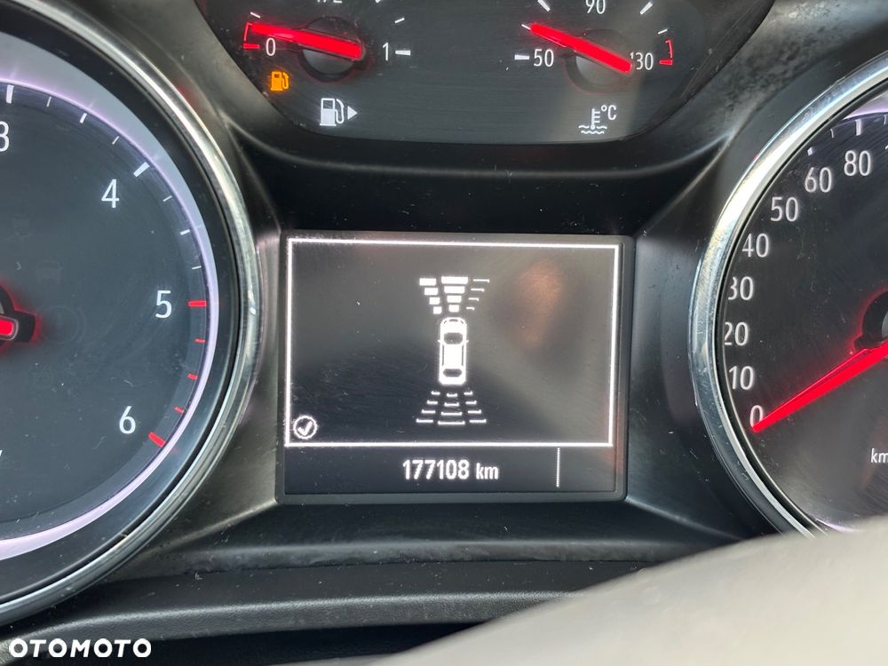 Opel Insignia 1.6 (118g) Business Innovation - 33