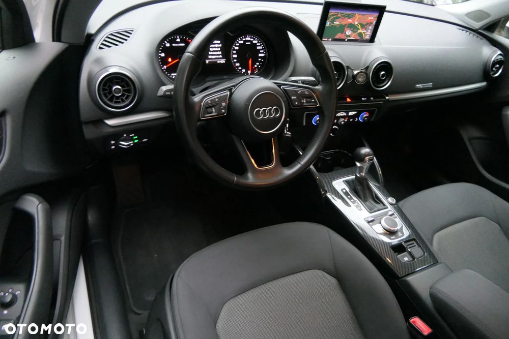 Audi A3 Limousine 1.6 TDI S tronic design - 16
