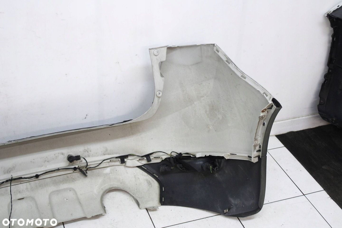 FORD KUGA MK1 2008R- ZDERZAK TYŁ TYLNY PDC 08 O8 - KOD LAKIERU - 8