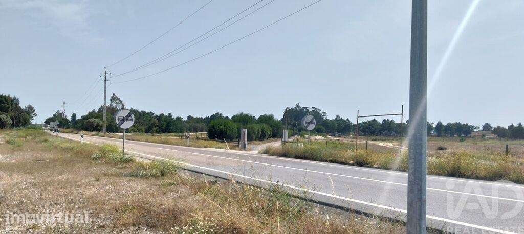 Terreno industrial em Almeirim - Grande imagem: 3/40