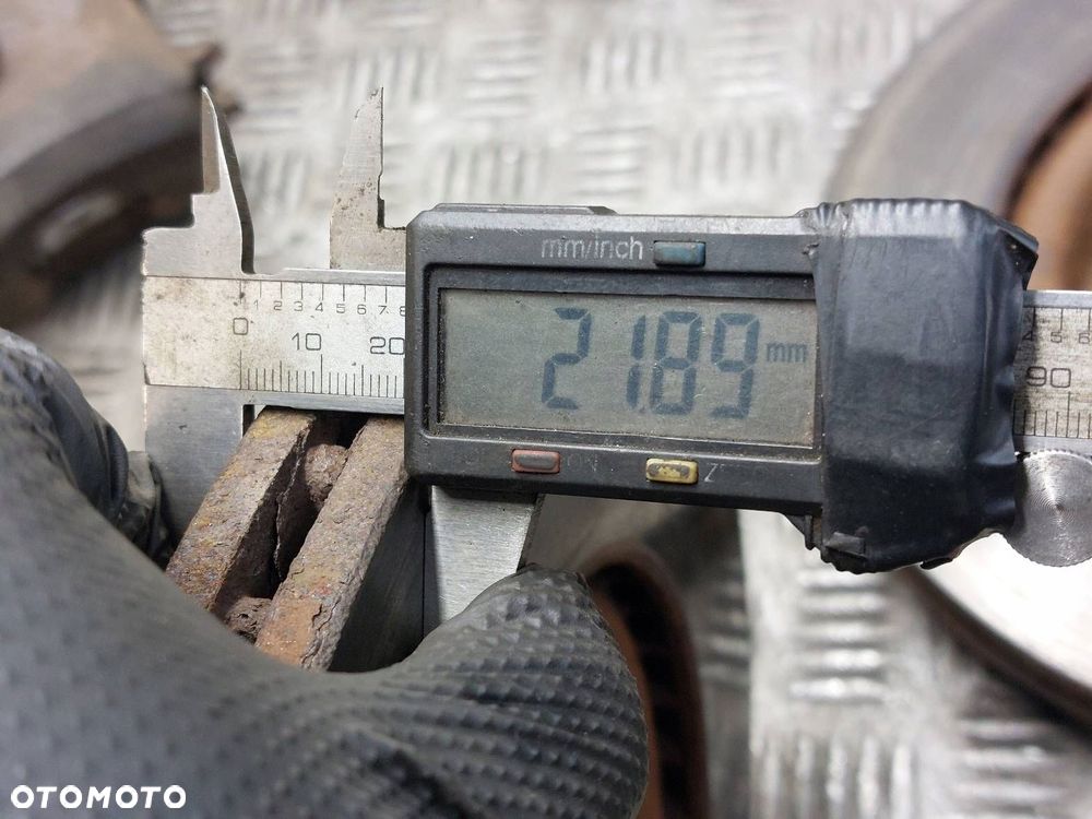 TARCZE HAMULCOWE PRZÓD + KLOCKI + ZACISKI VOLKSWAGEN GOLF VI 1.2 TSI - 4