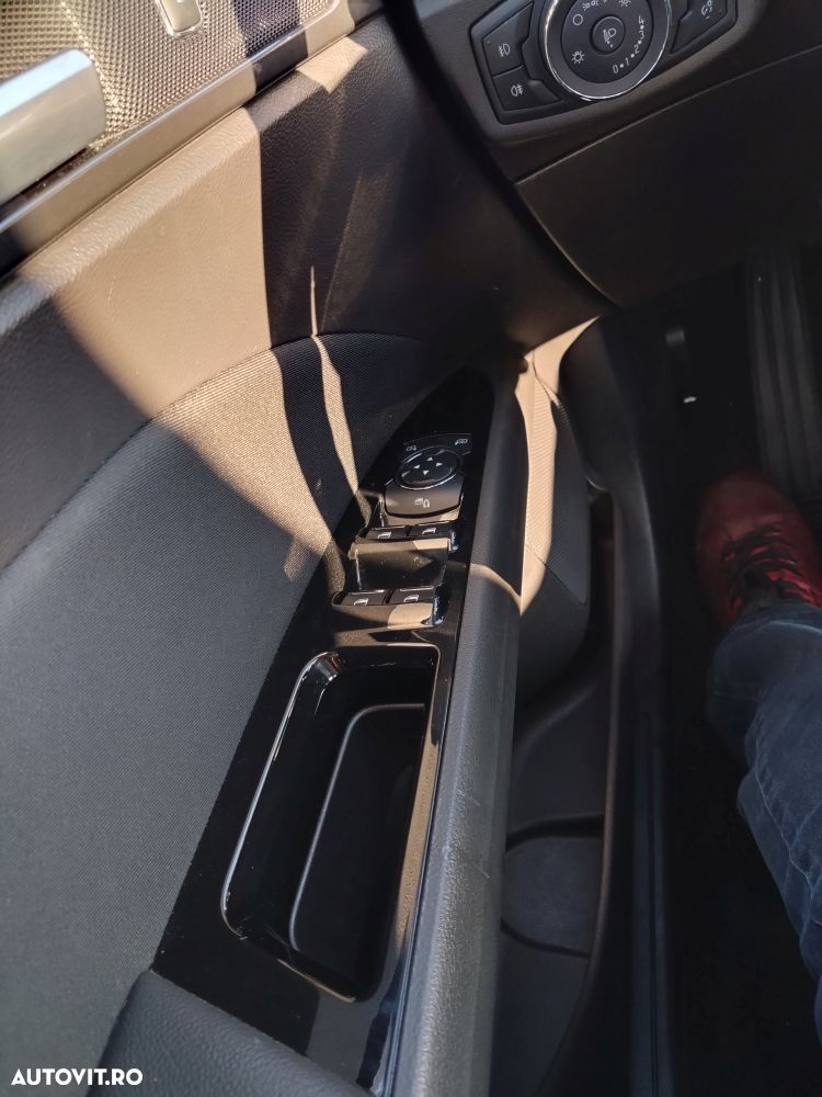 Ford Mondeo 2.0 TDCi Titanium - 21