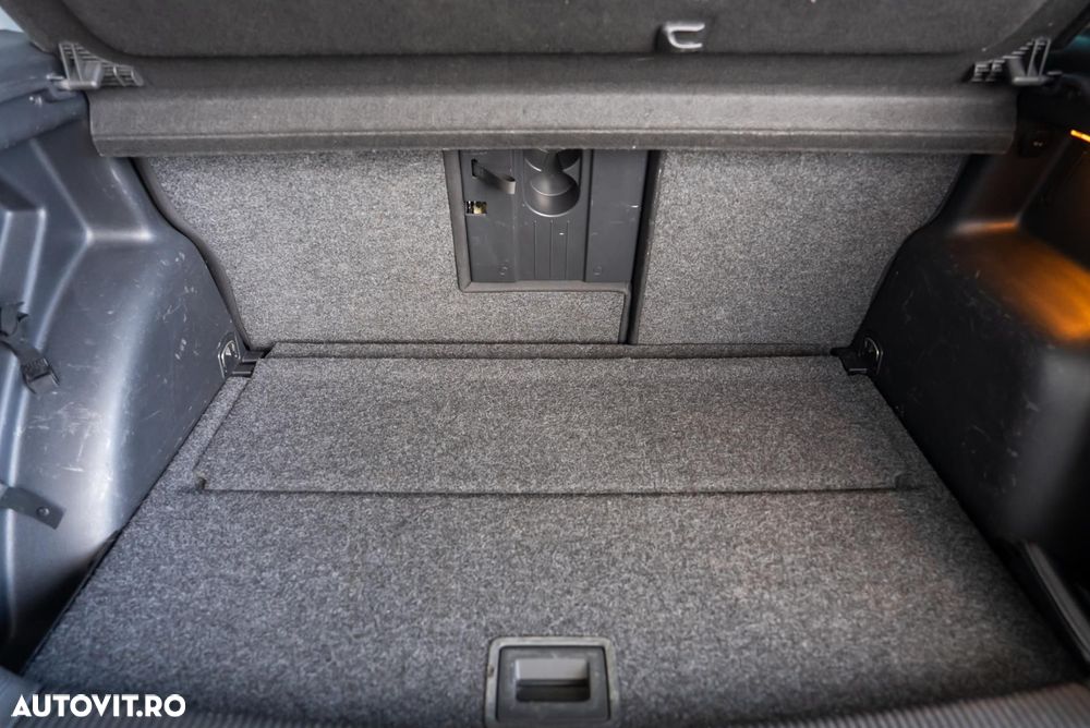 Volkswagen Golf Plus - 13