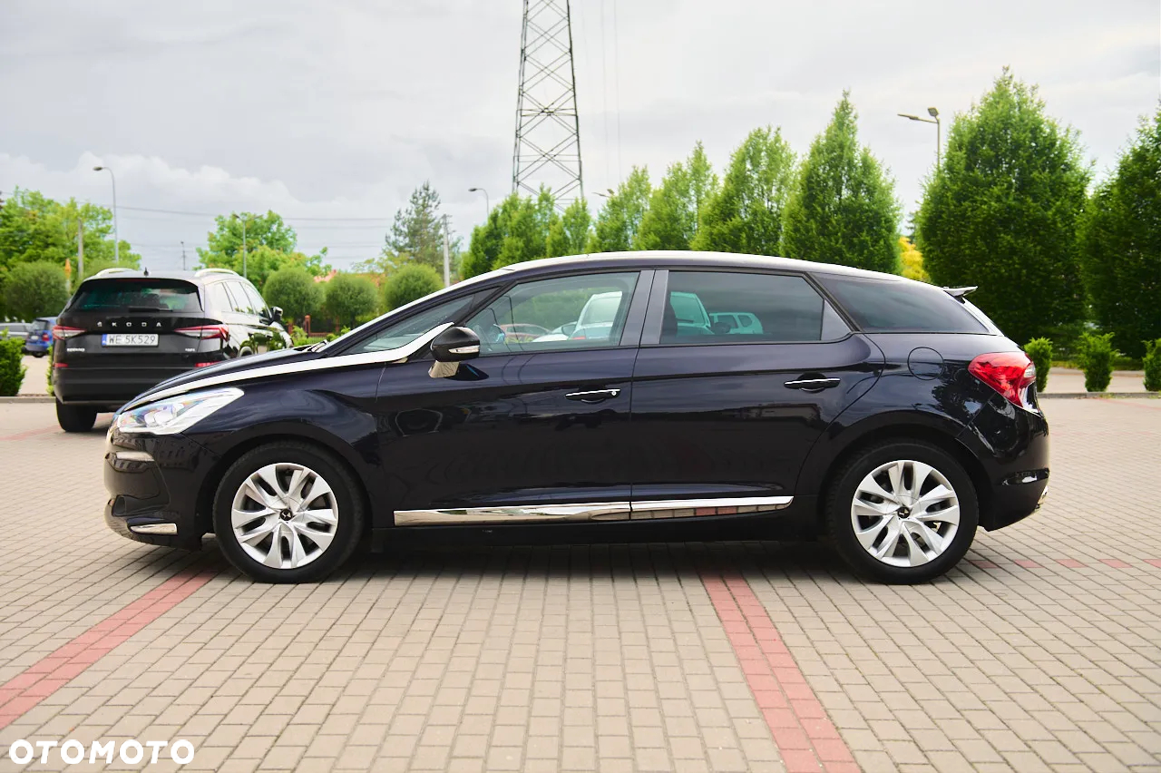 DS Automobiles DS 5 - 6