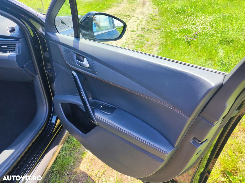 Peugeot 508 RXH Hybrid4 - 20