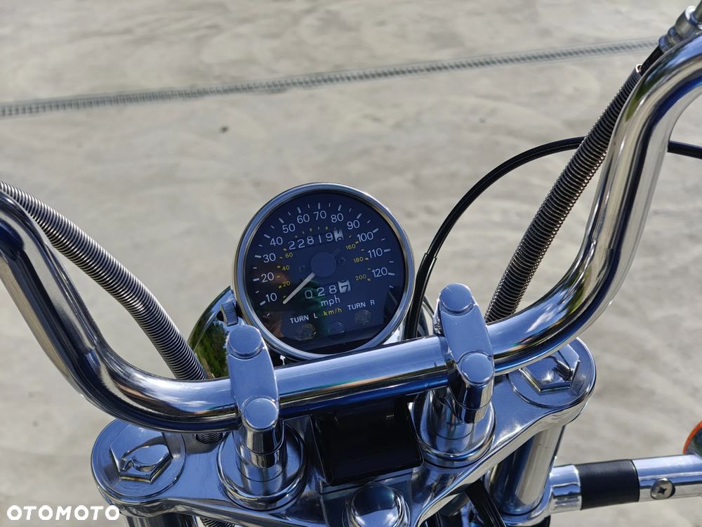 Suzuki Intruder - 7