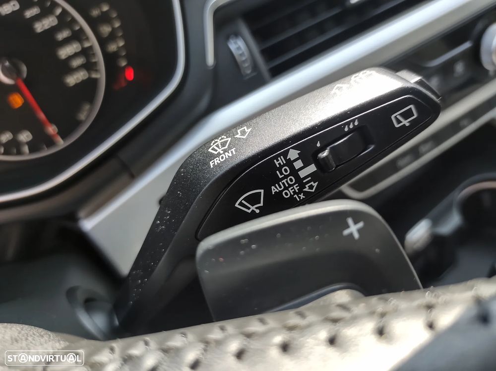 Audi A4 2.0 TDI S tronic design - 28
