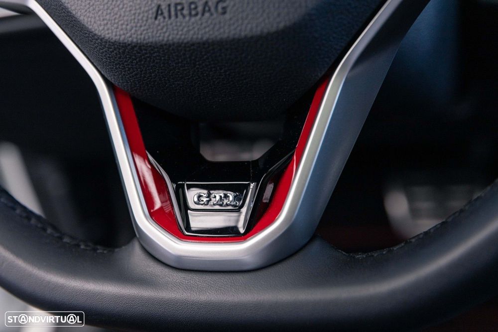 VW Golf 2.0 TSI GTI DSG - 42