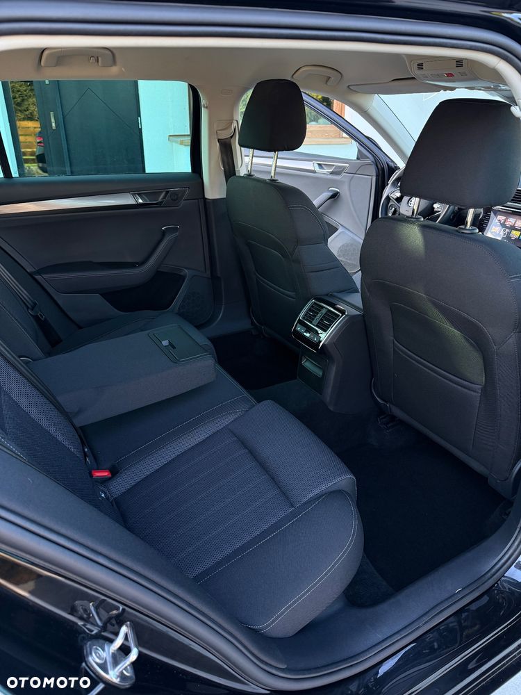 Skoda Superb 2.0 TSI Style DSG - 27