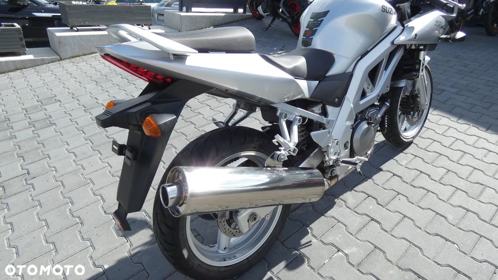 Suzuki SV - 10