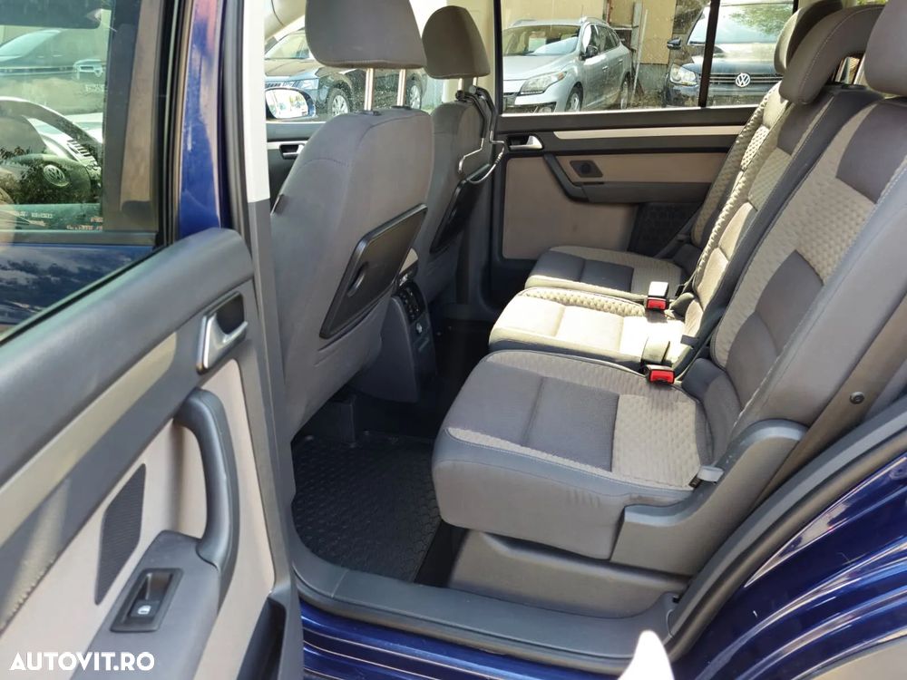 Volkswagen Touran 1.4 TSI Cross - 12