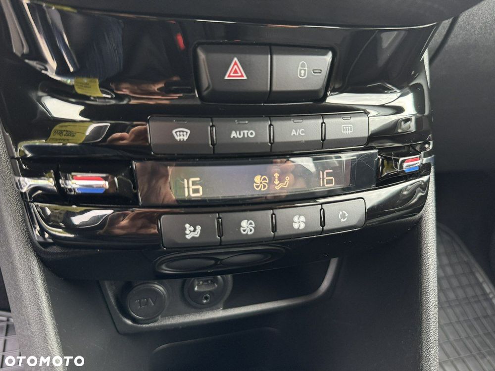 Peugeot 2008 PureTech 110 Stop&Start EAT6 Allure - 28