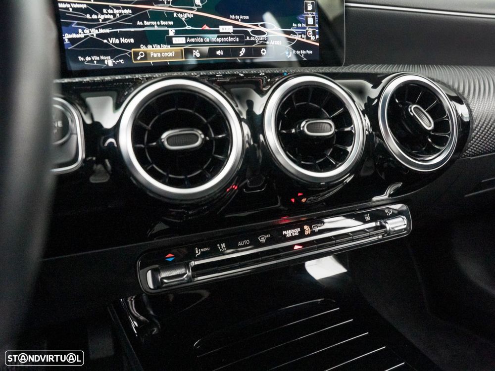 Mercedes-Benz A 250 Limousine e Style Plus - 27
