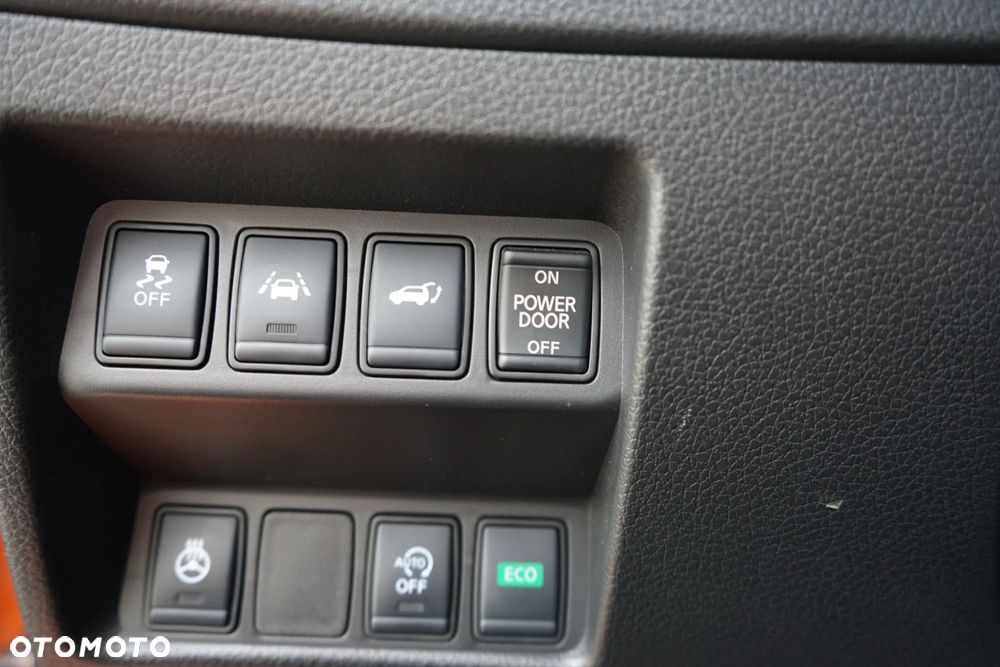 Nissan X-Trail 1.7 dCi ALL-MODE 4x4i Xtronic Acenta - 17