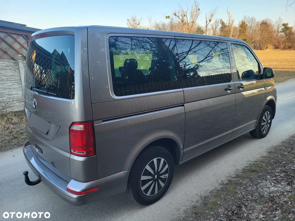Volkswagen Multivan - 16