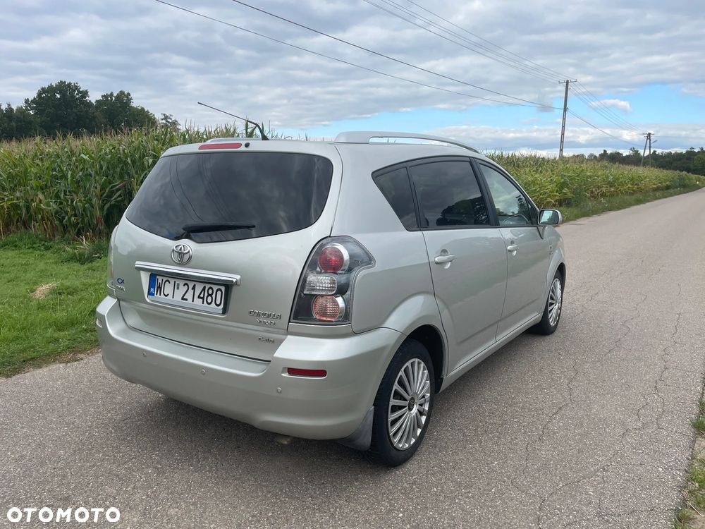 Toyota Corolla Verso - 5