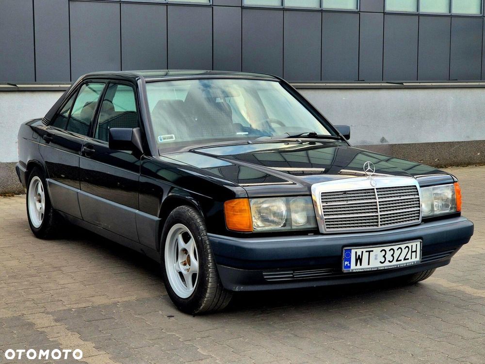 Mercedes-Benz W201 (190) - 5