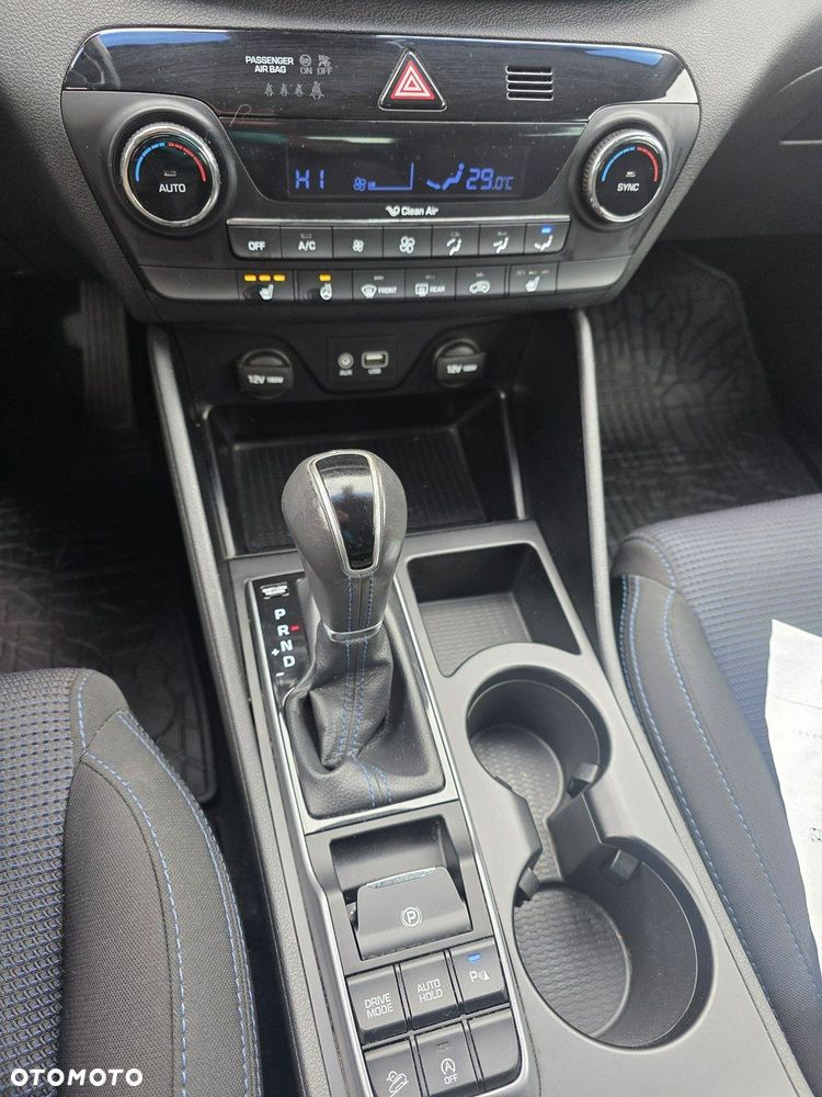 Hyundai Tucson - 2