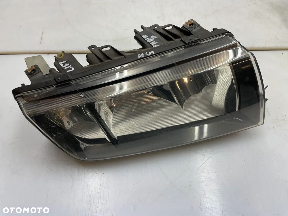lampa prawy przód Skoda Fabia I LIFT - 1