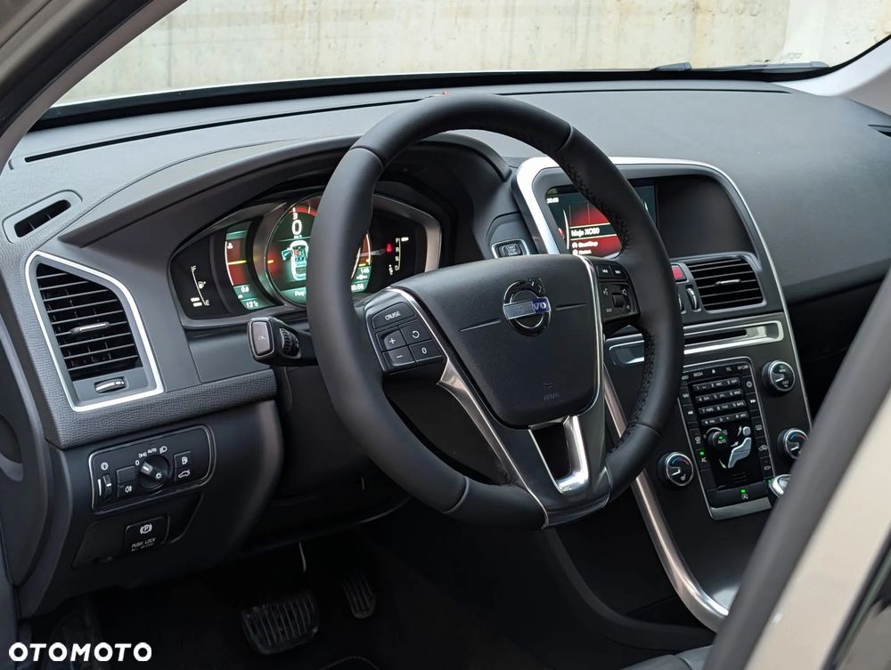Volvo XC 60 D4 Drive-E Momentum - 15