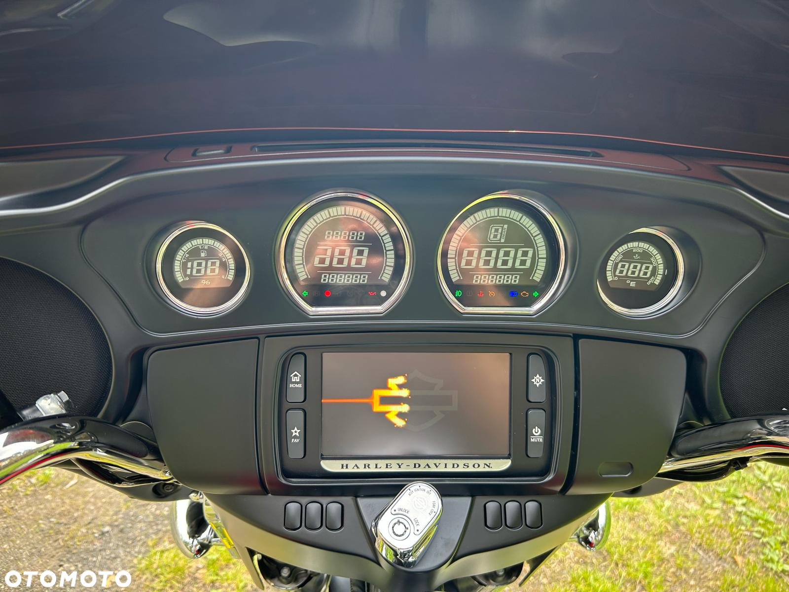 Harley-Davidson FLHXS Special - 14