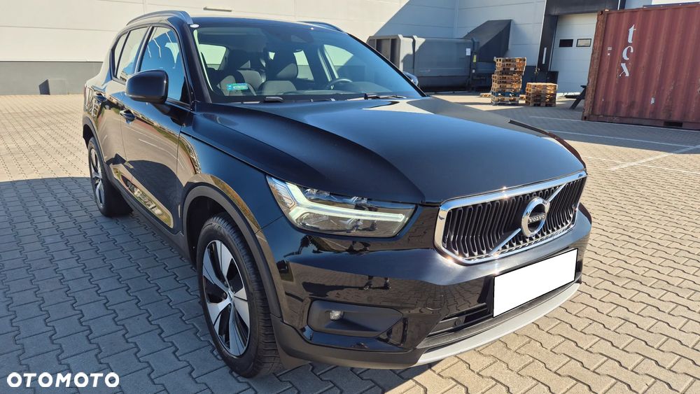 Volvo XC 40 T3 Momentum Pro - 3