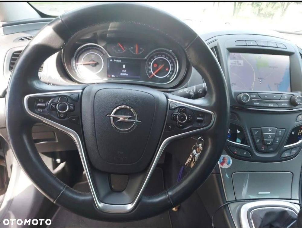 Opel Insignia - 4