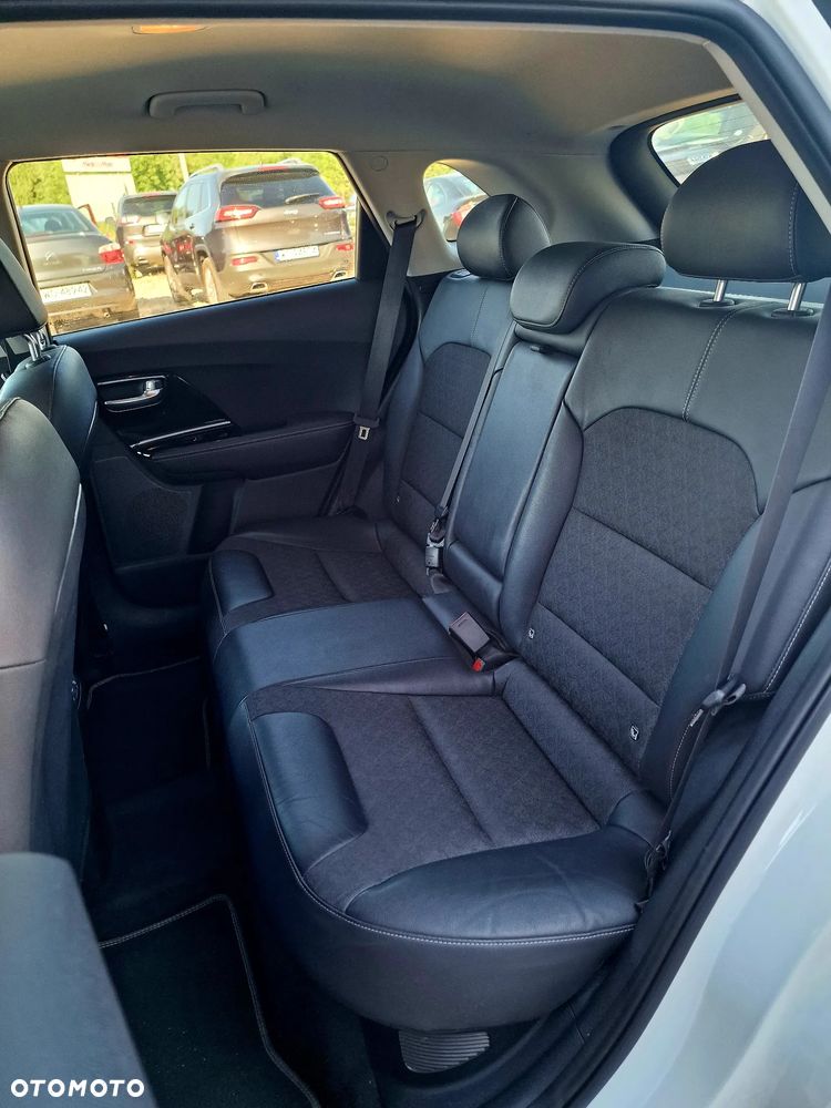 Kia Niro 1.6 GDI Hybrid Business Line - 19
