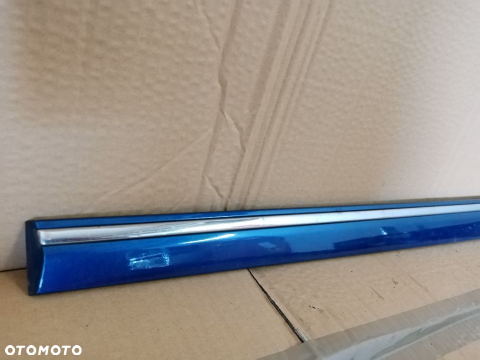 Listwa drzwi lewy przód Mercedes C-Klasa W203 A2036904962 - 3
