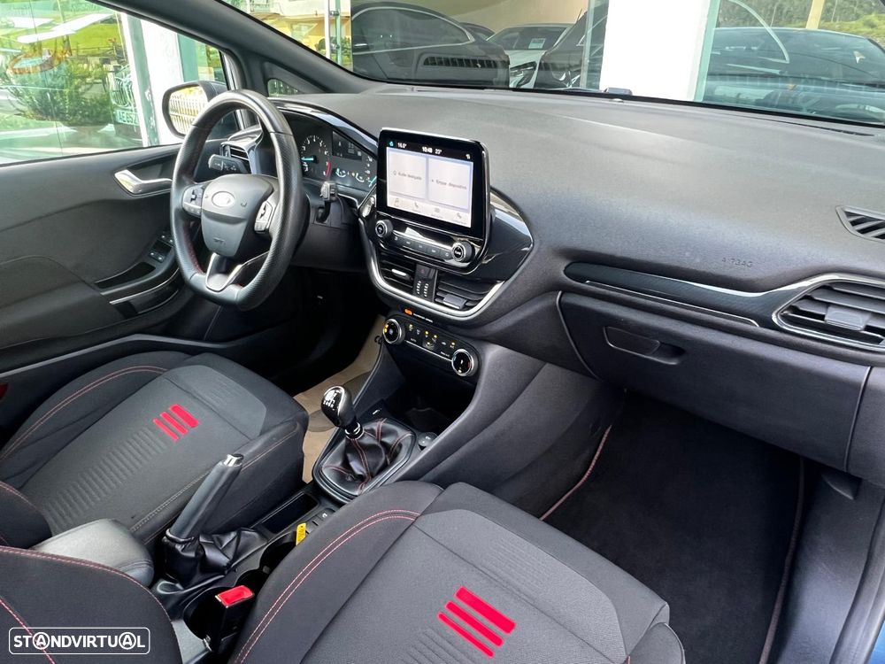 Ford Fiesta - 23