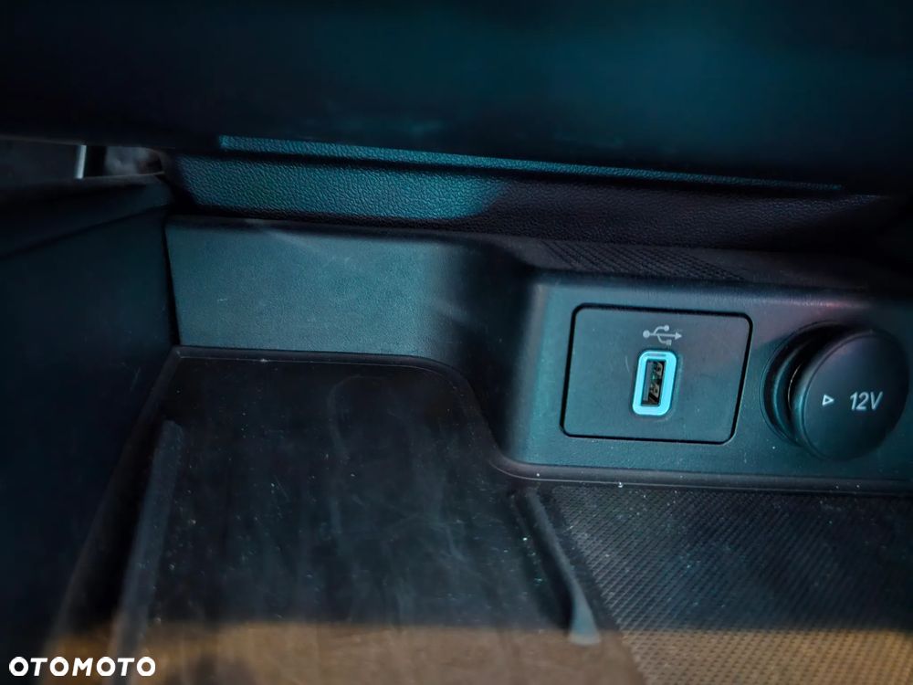 Ford Focus 1.5 EcoBlue Start-Stopp-System COOL&CONNECT - 21