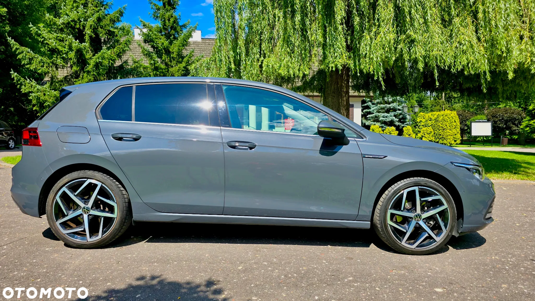 Volkswagen Golf - 12