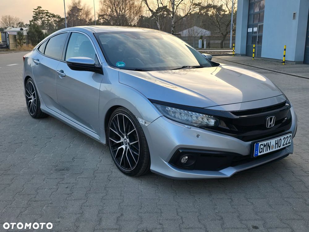 Honda Civic 1.5 i-VTEC Turbo CVT Executive - 12