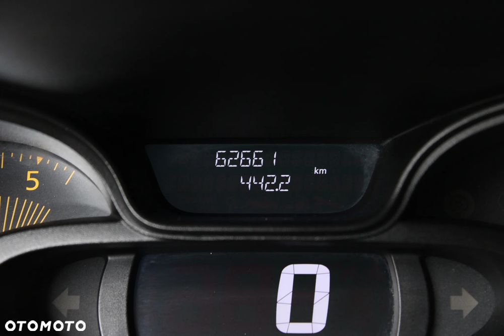 Renault Trafic - 26