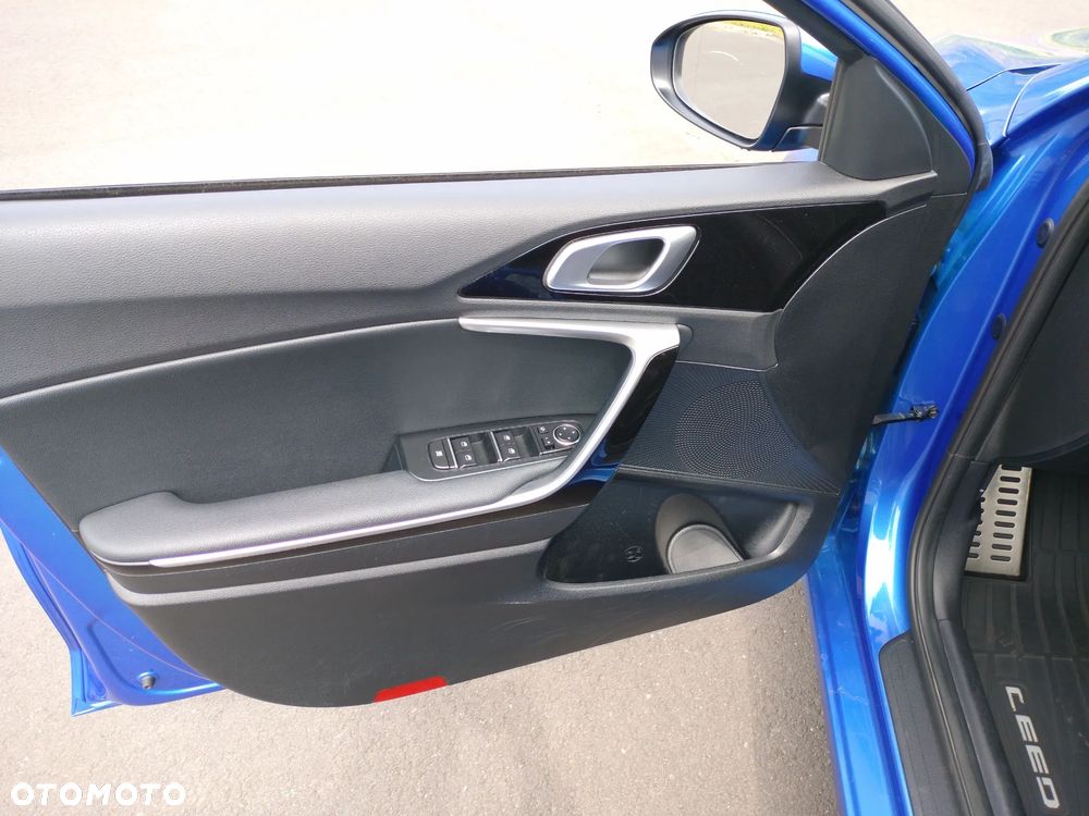 Kia Ceed 1.5 T-GDI Business Line DCT - 10