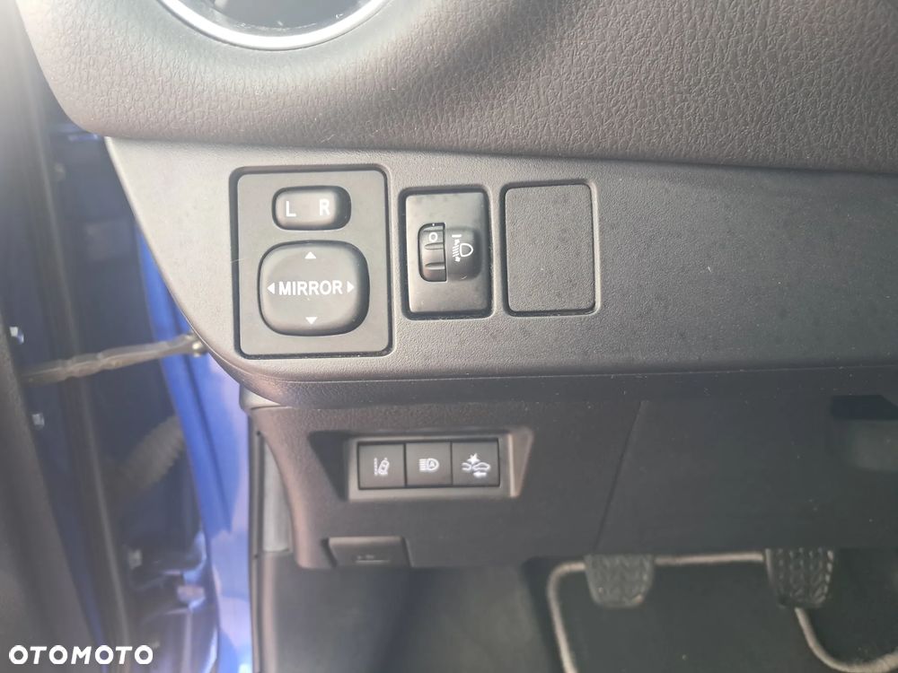 Toyota Yaris - 28